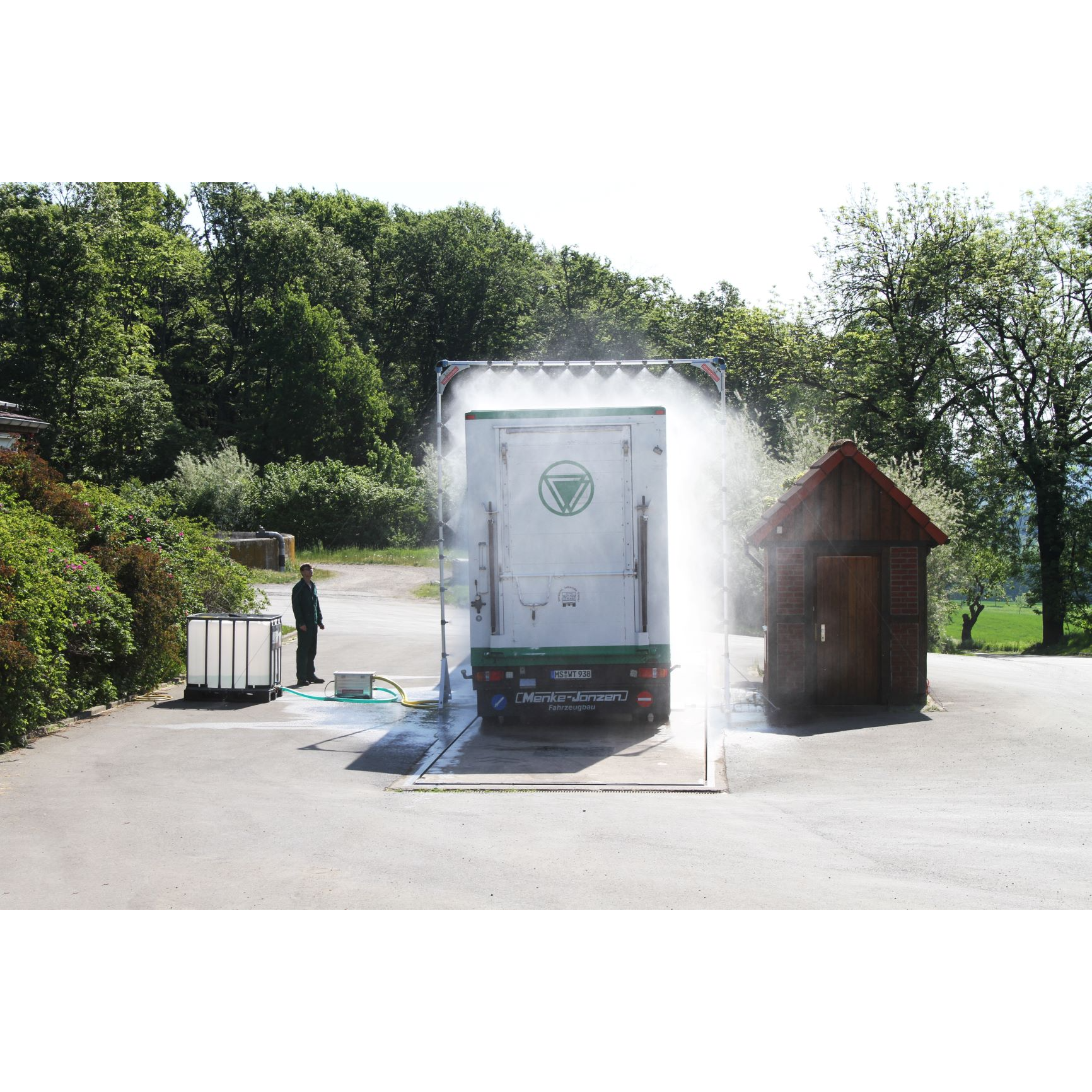Livestock farm vehicle disinfection station