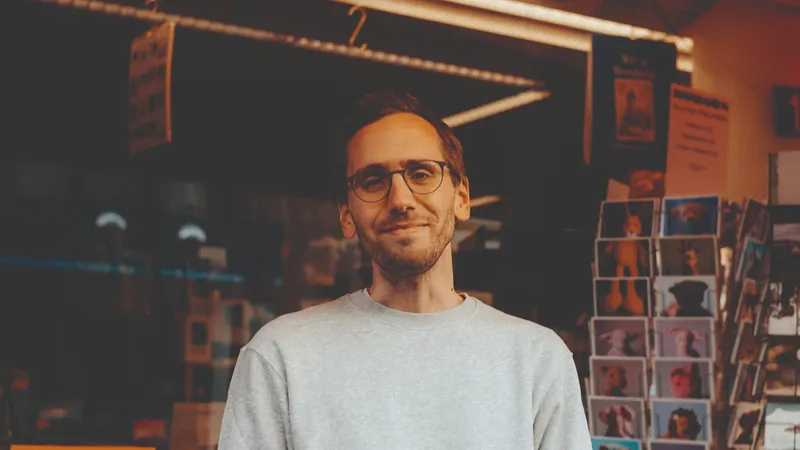 Gespräch mit Mirco Becker von @damalsinfrankfurt zu seinem neuen Abreißkalender