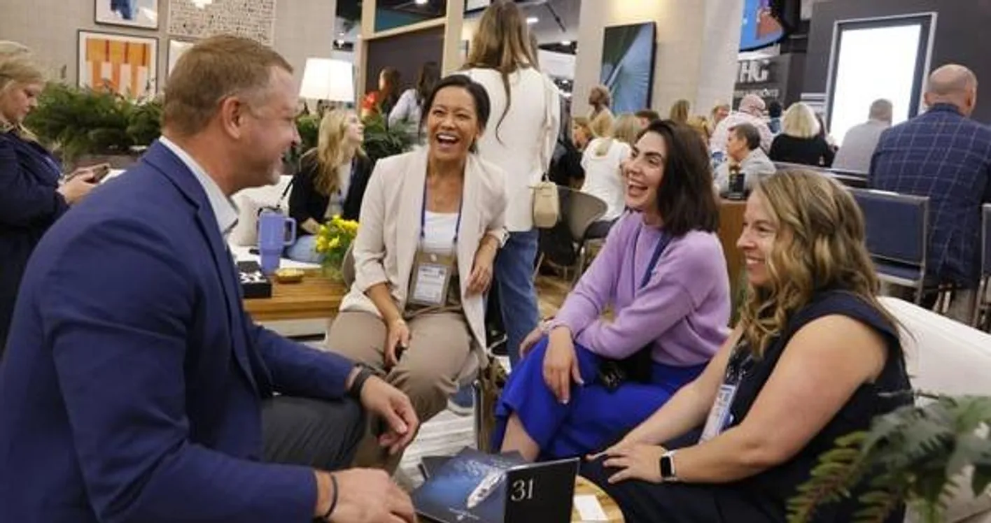 Group appointment in action with three audience members