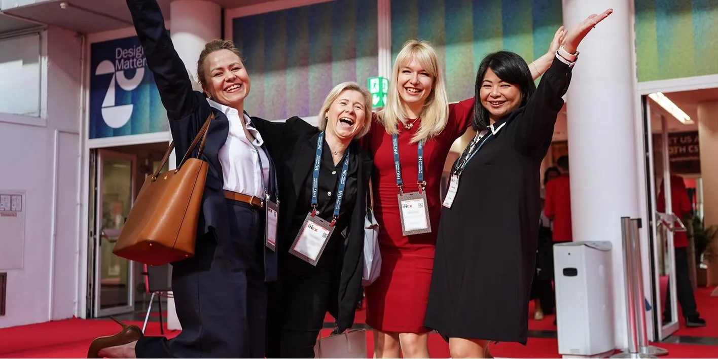 Teilnehmende beim Networking auf der IMEX Frankfurt