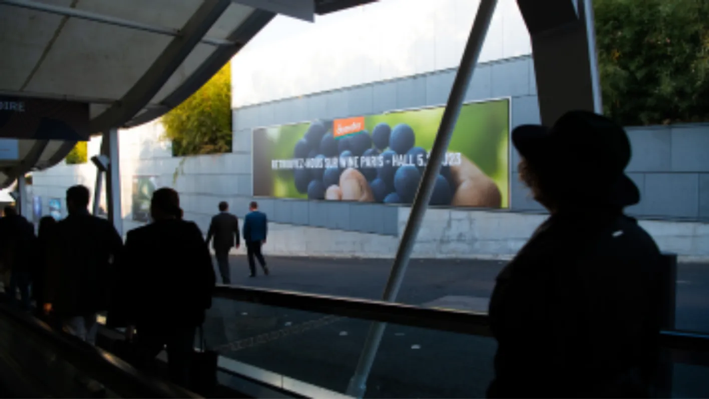 printed banner displayed in the street for maximul visibility
