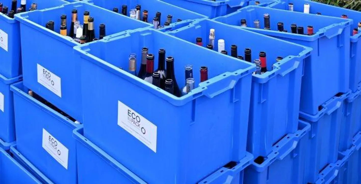COLLECTE ET REVALORISATION DES BOUTEILLES EN VERRE VIDES